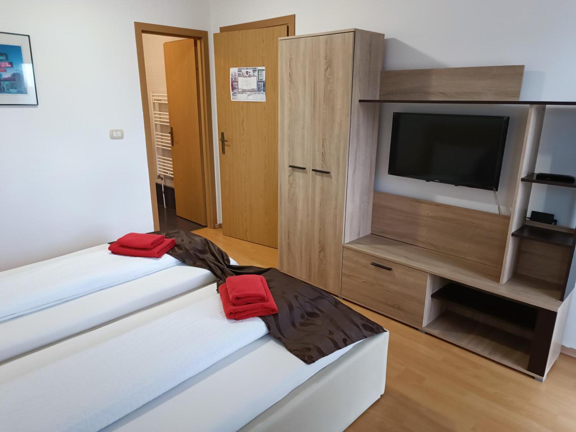 Family Pension Arad Exterior foto